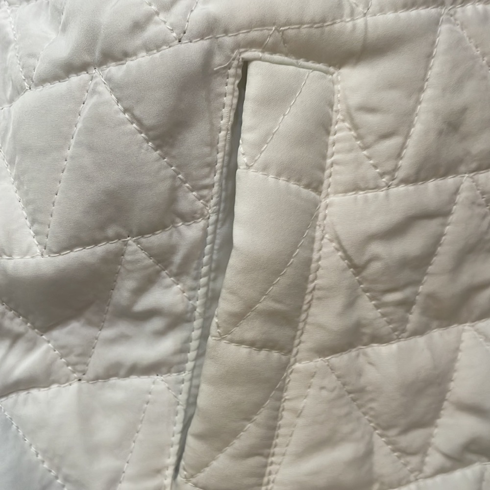 Casual Identity Women’s Size Large NWT Faux Fur Vest Ivory Quilted Adj Waist - Picture 14 of 15
